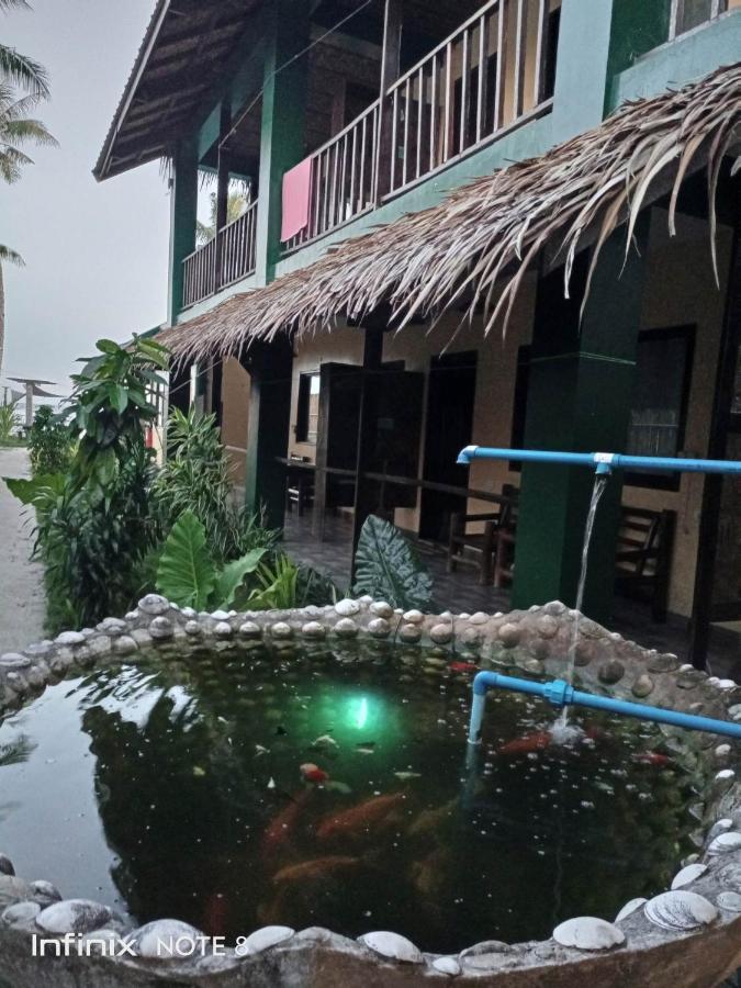 Eddie'S Beach Resort Siargao Генерал-Луна Экстерьер фото